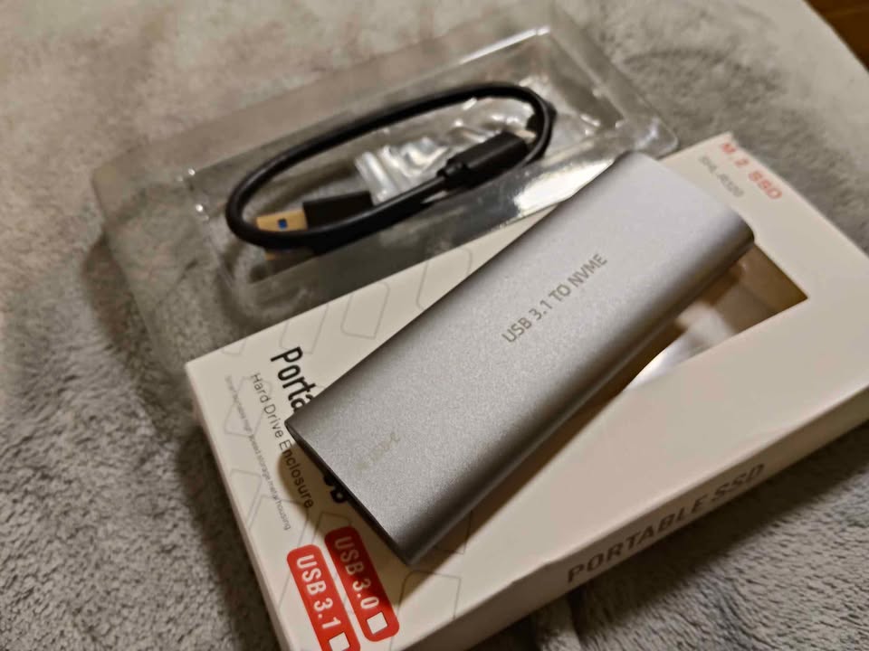 m.2 Enclosure hard disk box for NVME SSD or NGFF SATA SSD